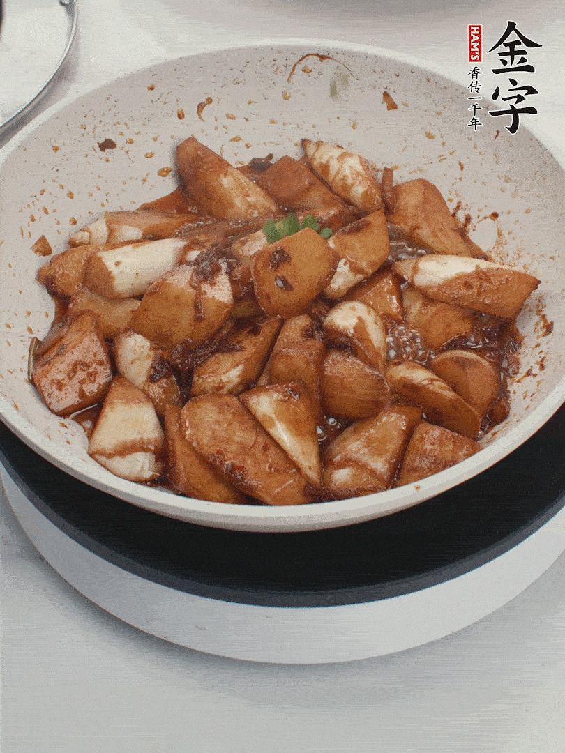 撒上一點(diǎn)小蔥花。