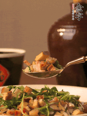 出鍋前嘗味，味淡加點鹽。